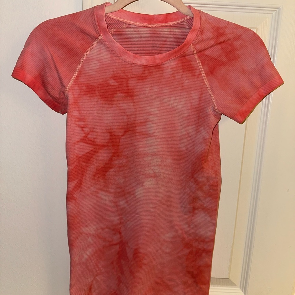 Pink Tie Dye Lululemonn short sleeve swiftly tech